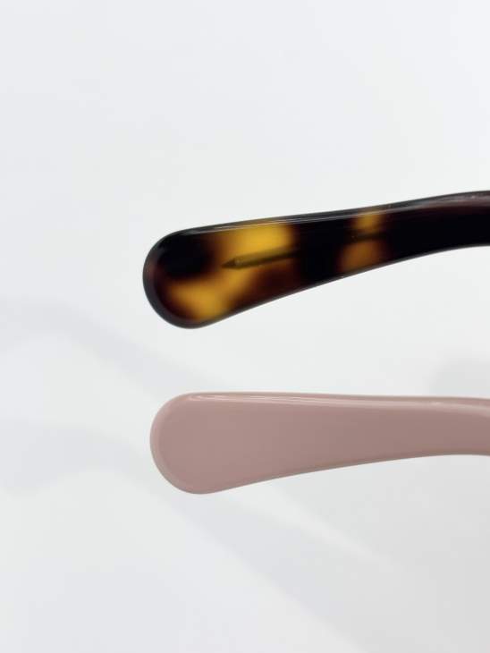 Picture of Chanel Sunglasses _SKUfw76989577fw